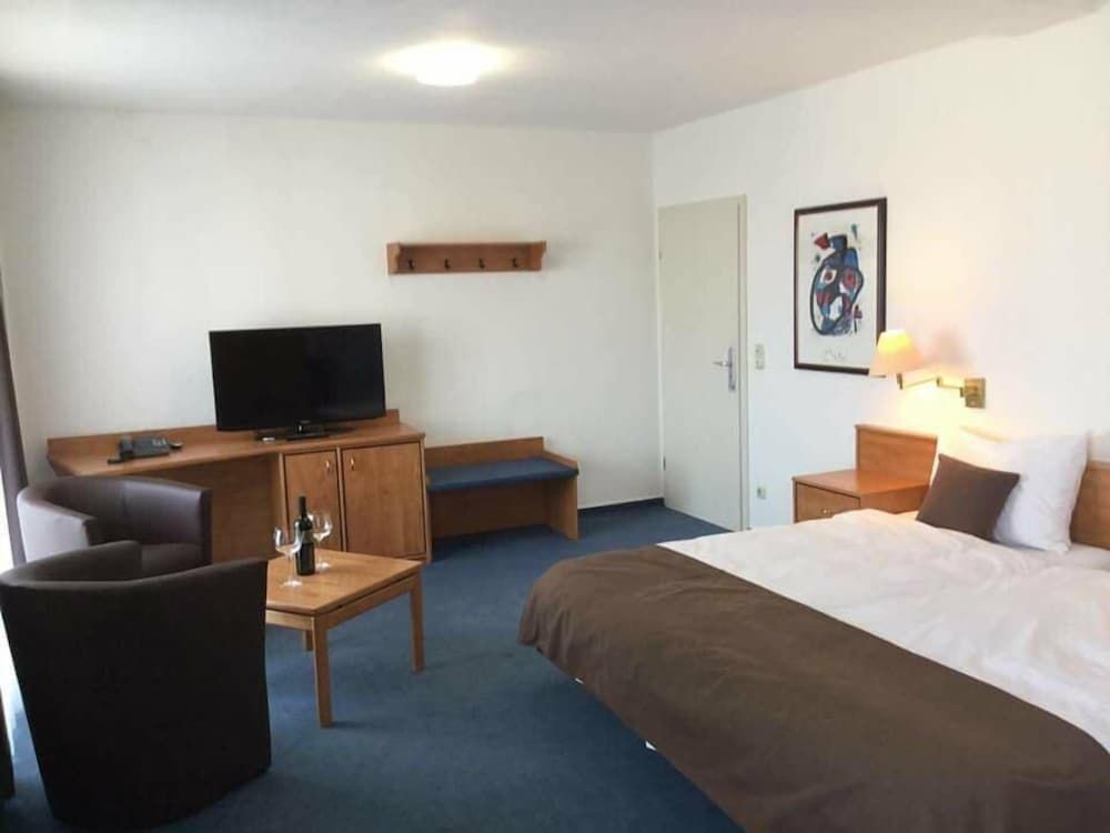 Sunibel Inn Hotel 3 estrelas em Reinheim