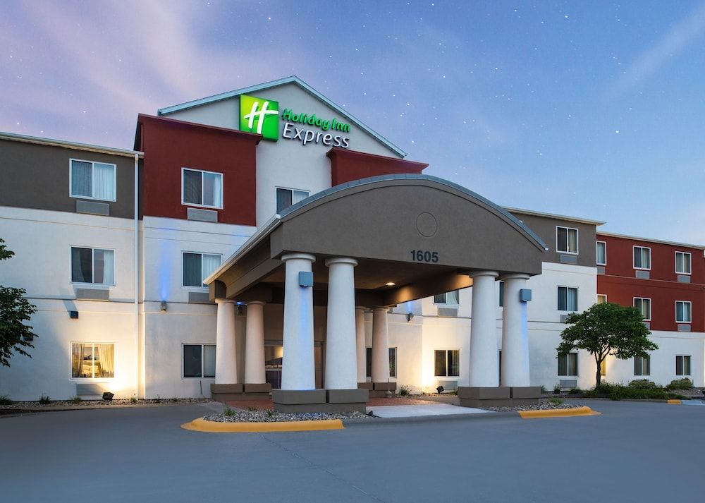 Holiday Inn Express & Suites Burlington 2 estrelas em Burlington