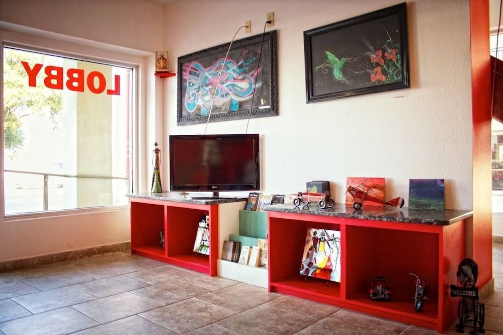 Whispering Palms Inn 3