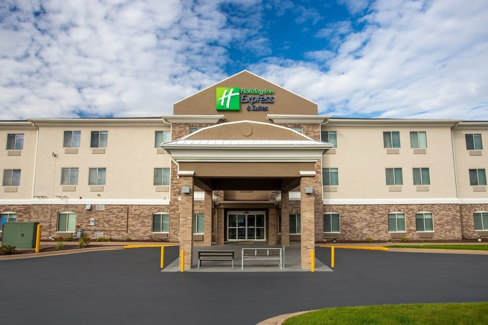 Holiday Inn Express & Suites Clinton 2 estrelas em Clinton