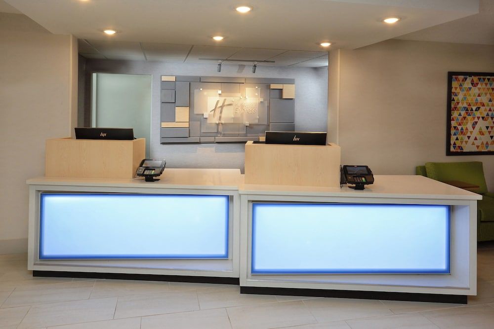 Holiday Inn Express Danville 2