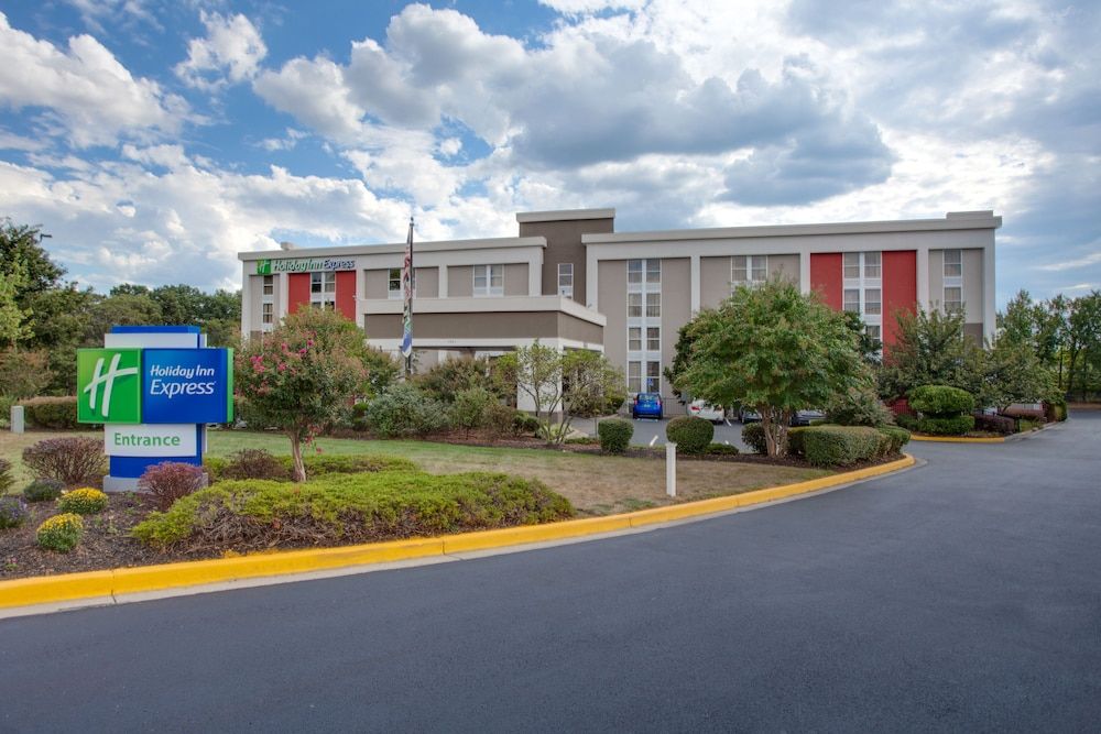 Holiday Inn Express Washington DC East-Andrews AFB 3 estrelas em Camp Springs