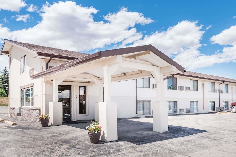 Super 8 by Wyndham Belle Fourche SD 2 estrelas em Belle Fourche
