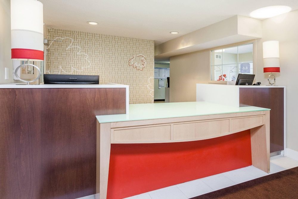 MainStay Suites Detroit Auburn Hills 2