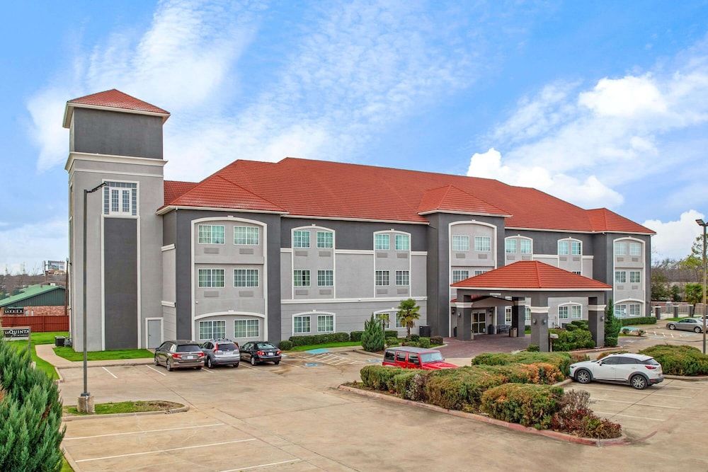 La Quinta Inn & Suites by Wyndham Cleburne 3 estrelas em Cleburne