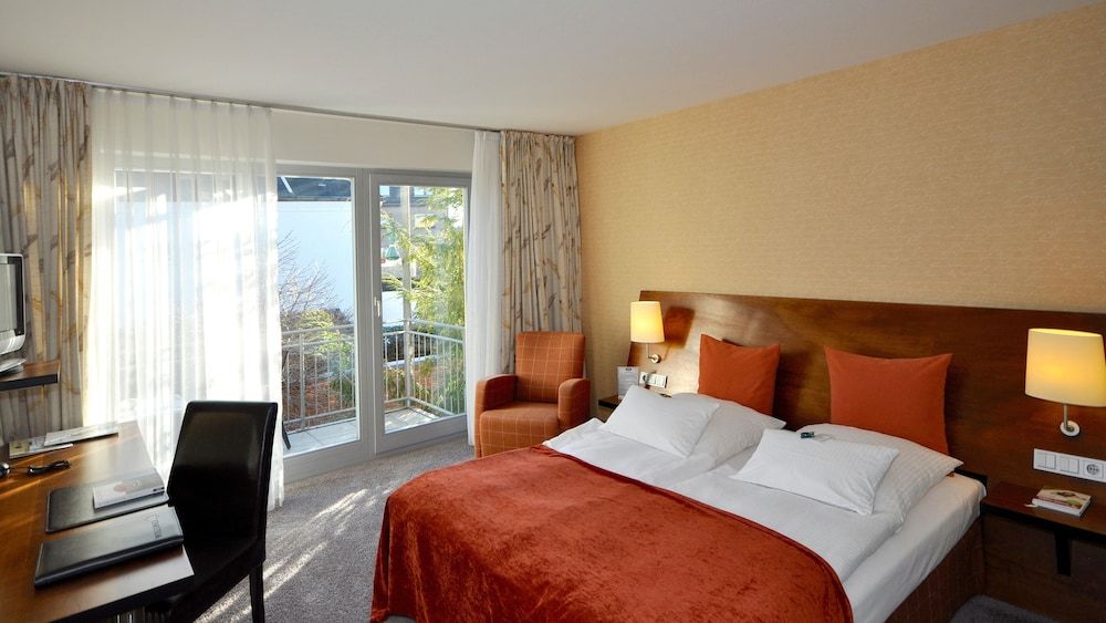 Wellings Romantik Hotel Zur Linde -1 estrelas em Moers