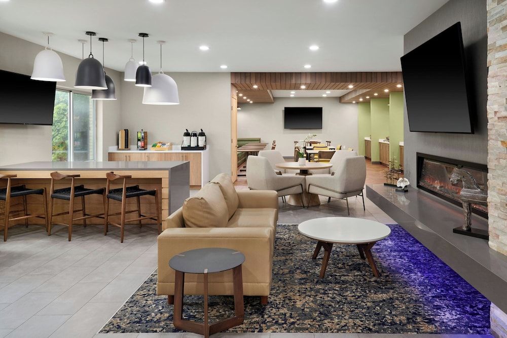 Fairfield Inn & Suites by Marriott Detroit Farmington Hills 3