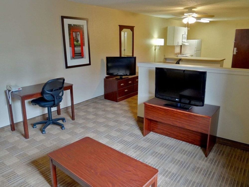 Candlewood Suites Southfield - Detroit by IHG 2