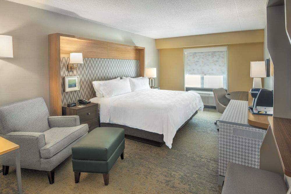 Holiday Inn East Windsor - Cranbury Area 3