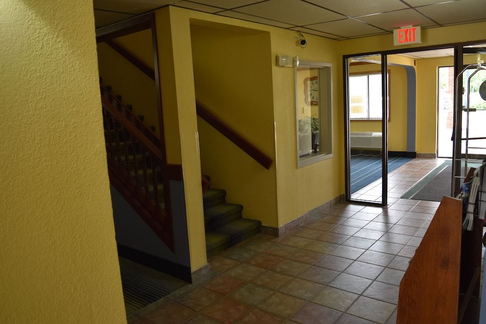 Days Inn by Wyndham Grand Island 2