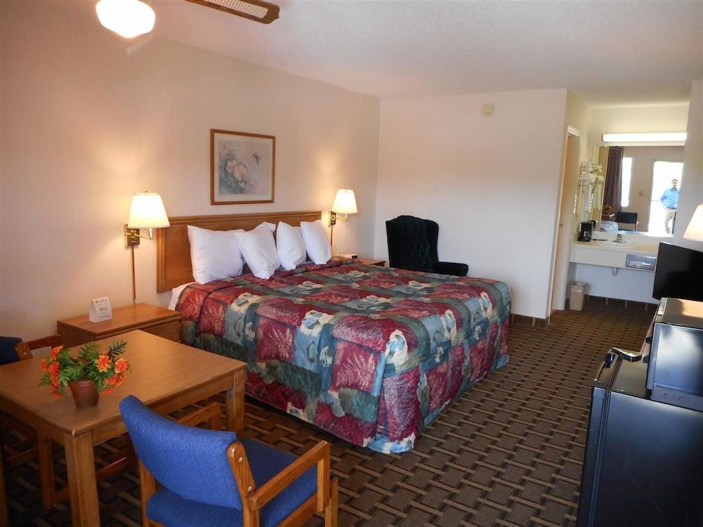 Americas Best Value Inn Blue Ridge 2