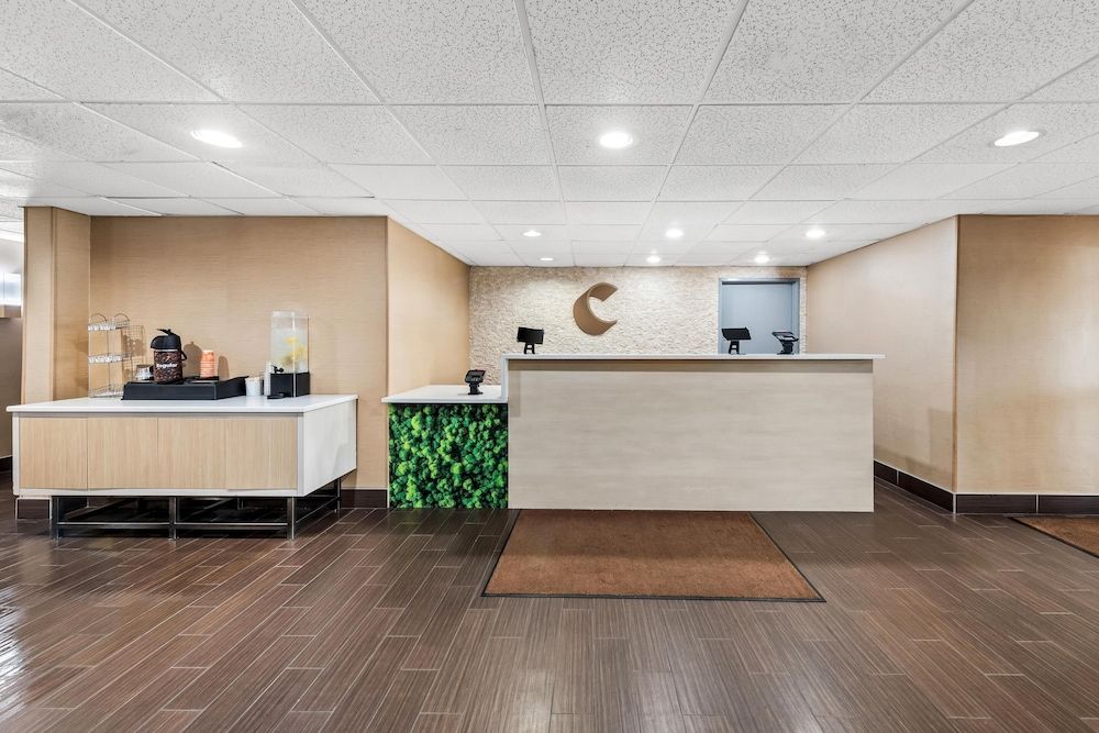 Comfort Inn & Suites Fairborn near Wright Patterson AFB 2