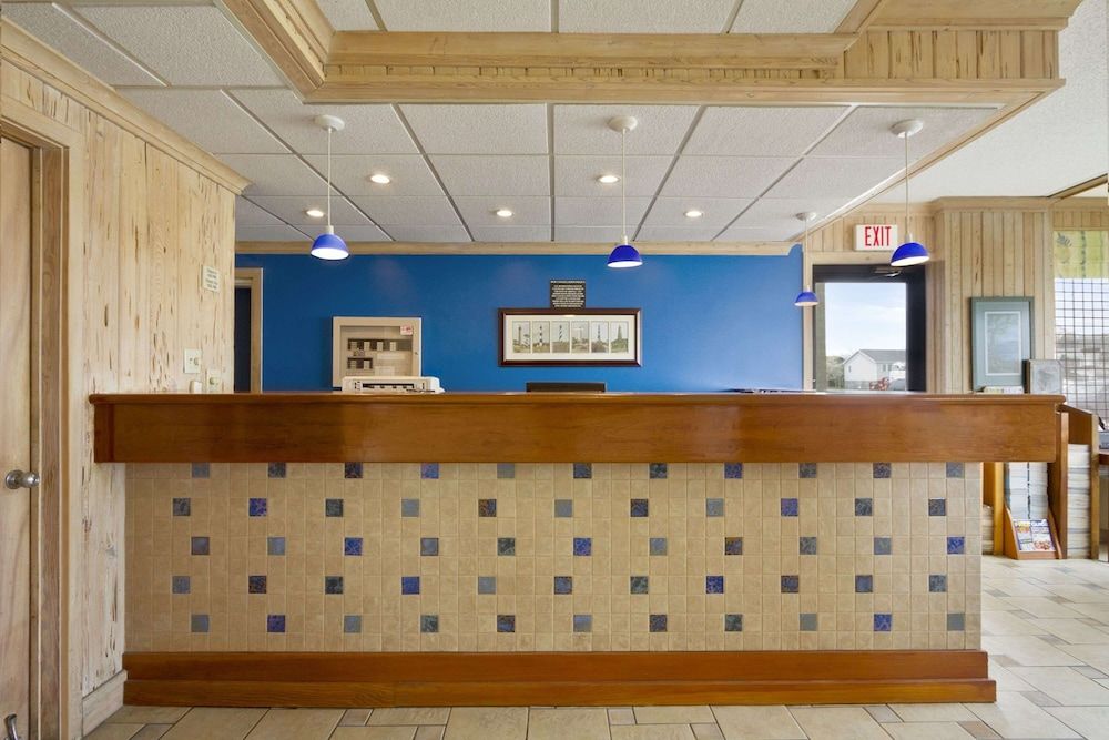 Travelodge by Wyndham Outer Banks/Kill Devil Hills 2