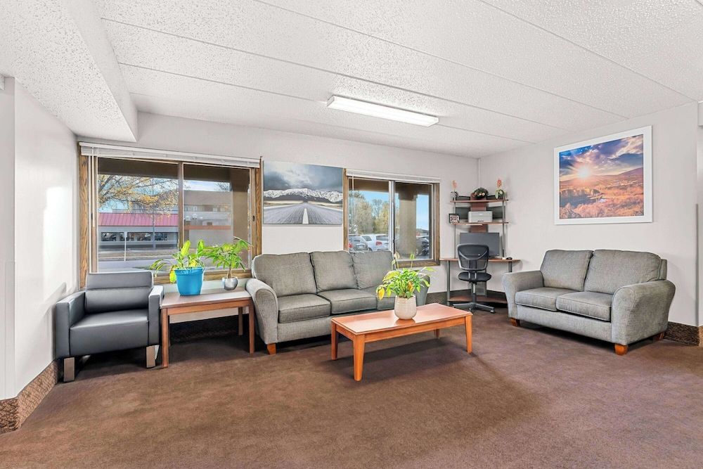 Days Inn by Wyndham Sioux Falls Empire 3