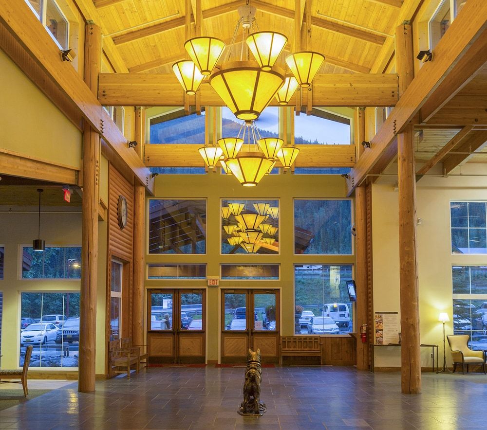Holland America Denali Lodge 2