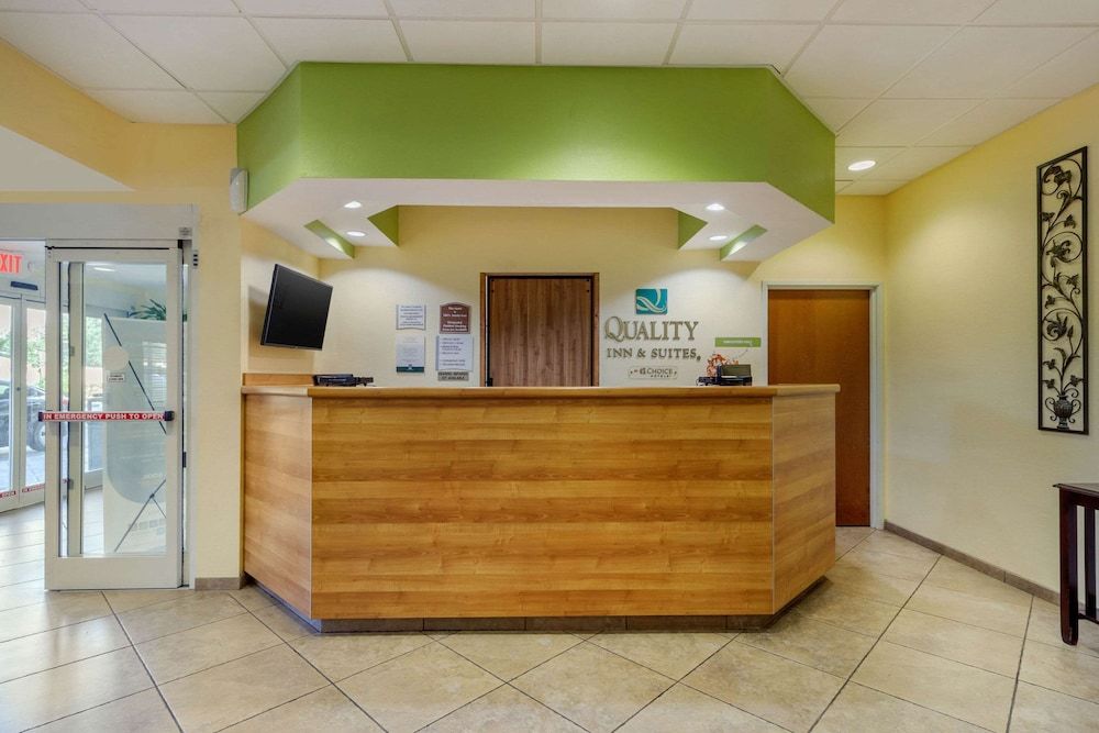 Quality Inn & Suites Lehigh Acres Fort Myers 3