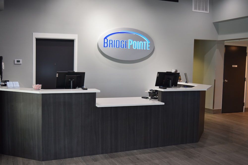 BridgePointe Hotel & Marina 2