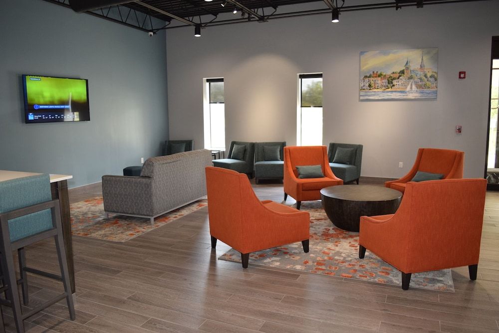 BridgePointe Hotel & Marina 3