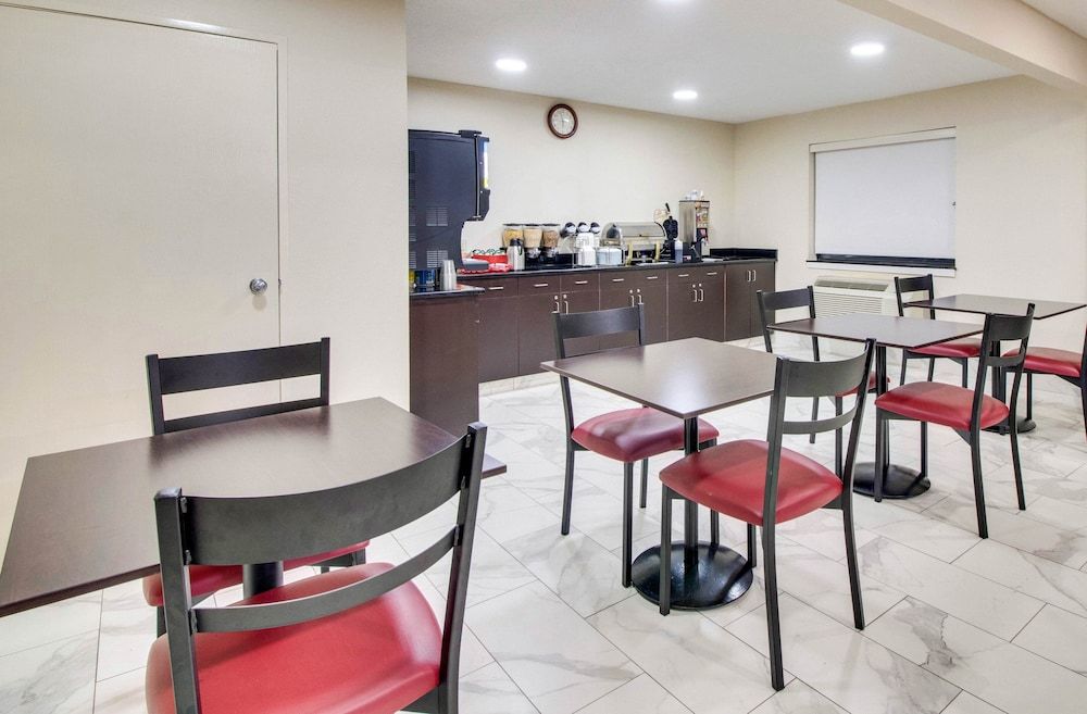 Red Roof Inn Franklin, KY 3