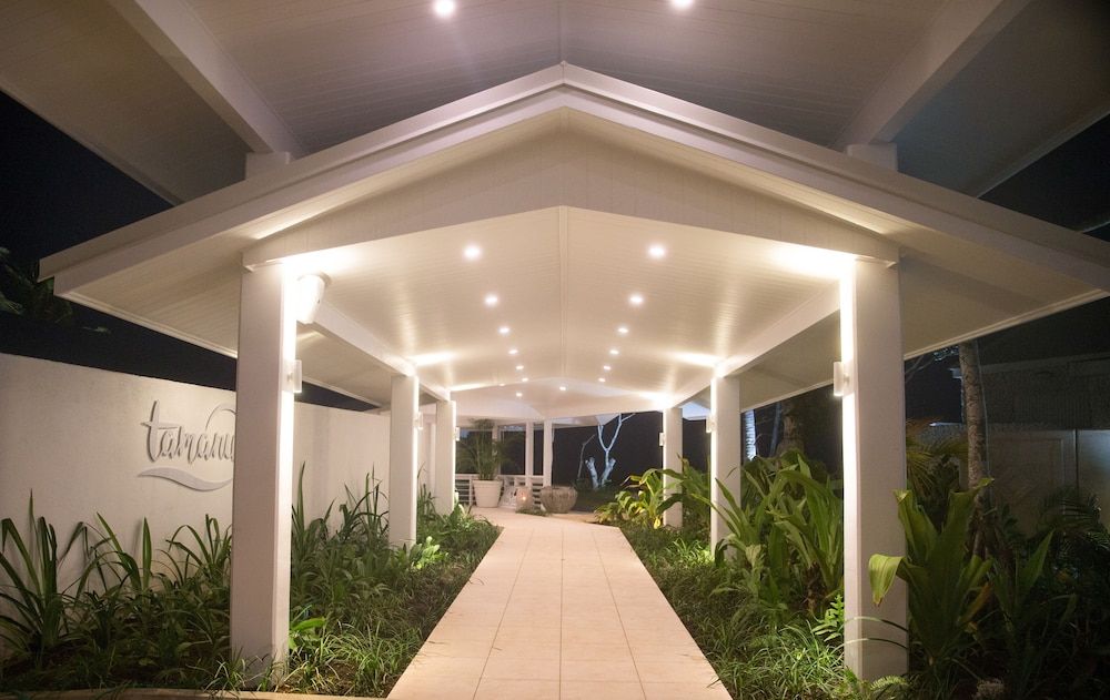 Tamanu on the Beach 2