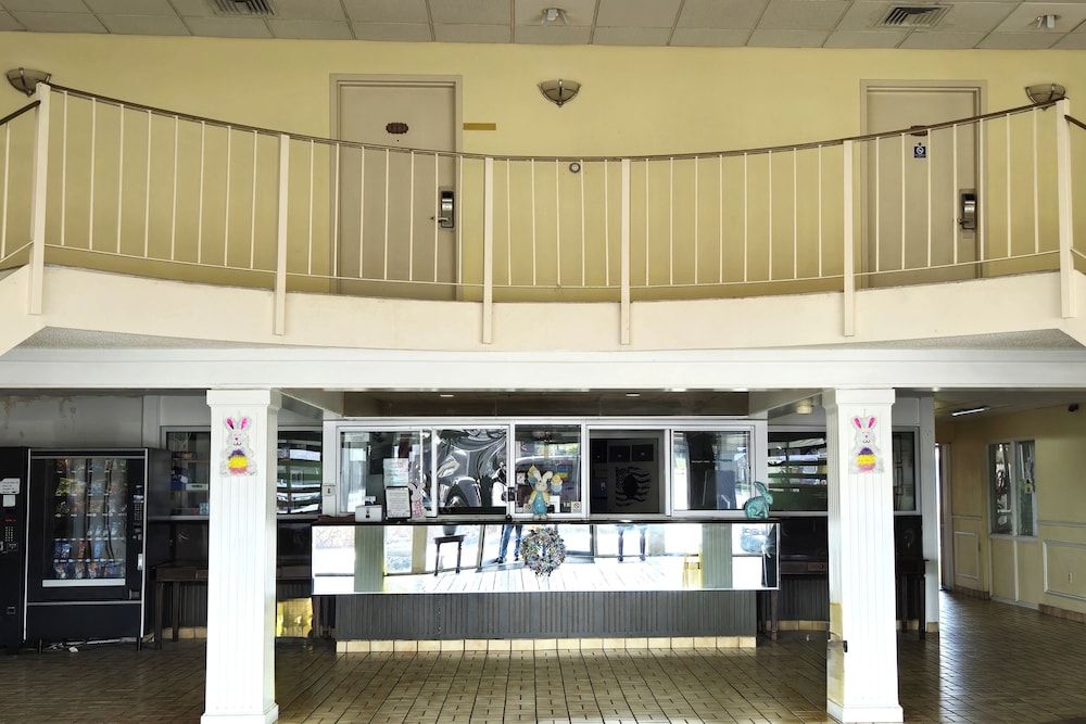 River Valley Inn & Suites (Extended Stay) 2