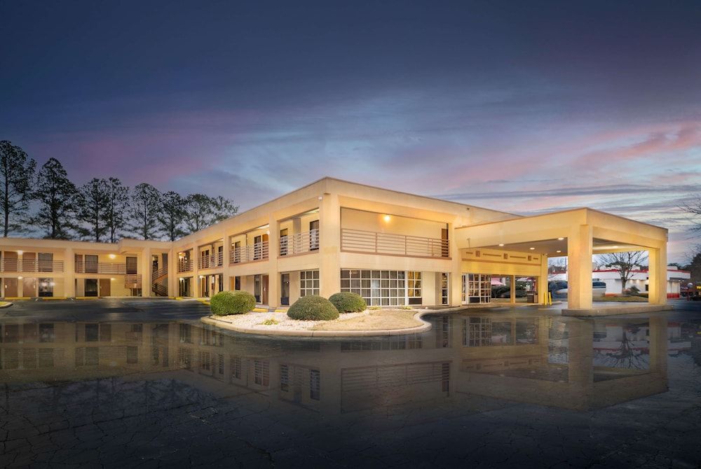 Days Inn by Wyndham Atlanta Stone Mountain 2 estrelas em Stone Mountain