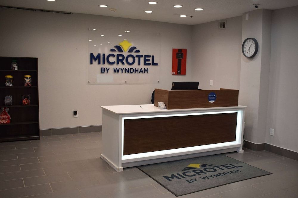 Microtel Inn & Suites By Wyndham Stockbridge/Atla 2