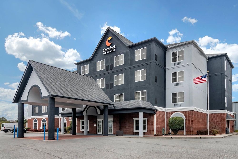 Comfort Inn & Suites Calhoun South 3 estrelas em Calhoun
