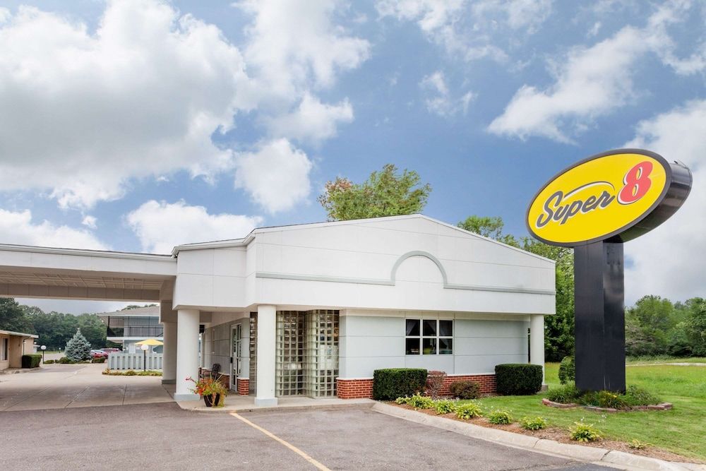Super 8 by Wyndham Stevensville/St. Joseph 2 estrelas em Stevensville