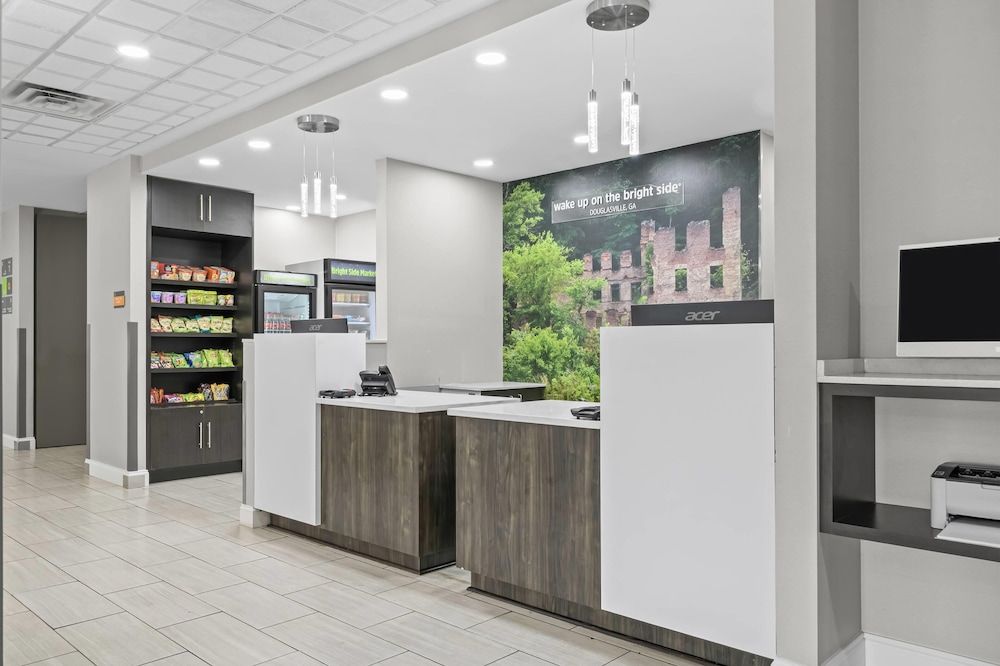 La Quinta Inn & Suites by Wyndham Atlanta Douglasville 2