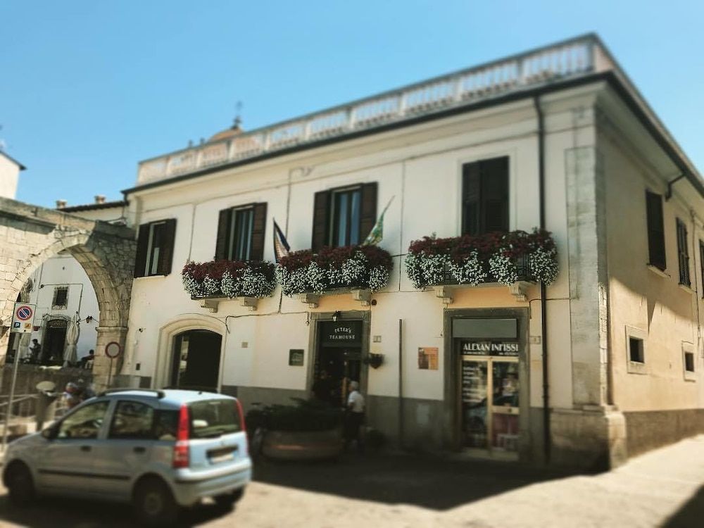 B&B Sei Stelle -1 estrelas em Sulmona