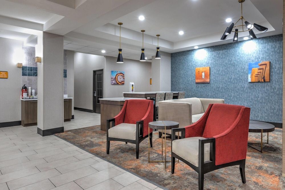 La Quinta Inn & Suites by Wyndham Hobbs 3