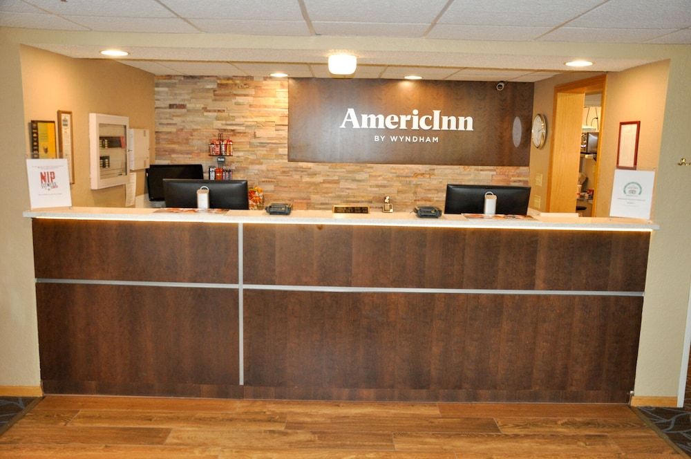 AmericInn by Wyndham Clear Lake 2