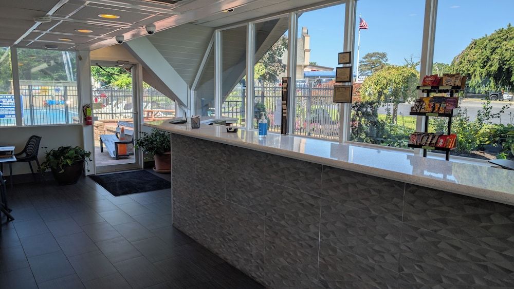 Crystal Inn Neptune 3