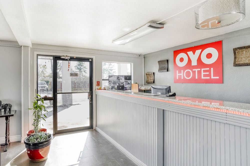 OYO Hotel Pineville LA Hwy 165 3