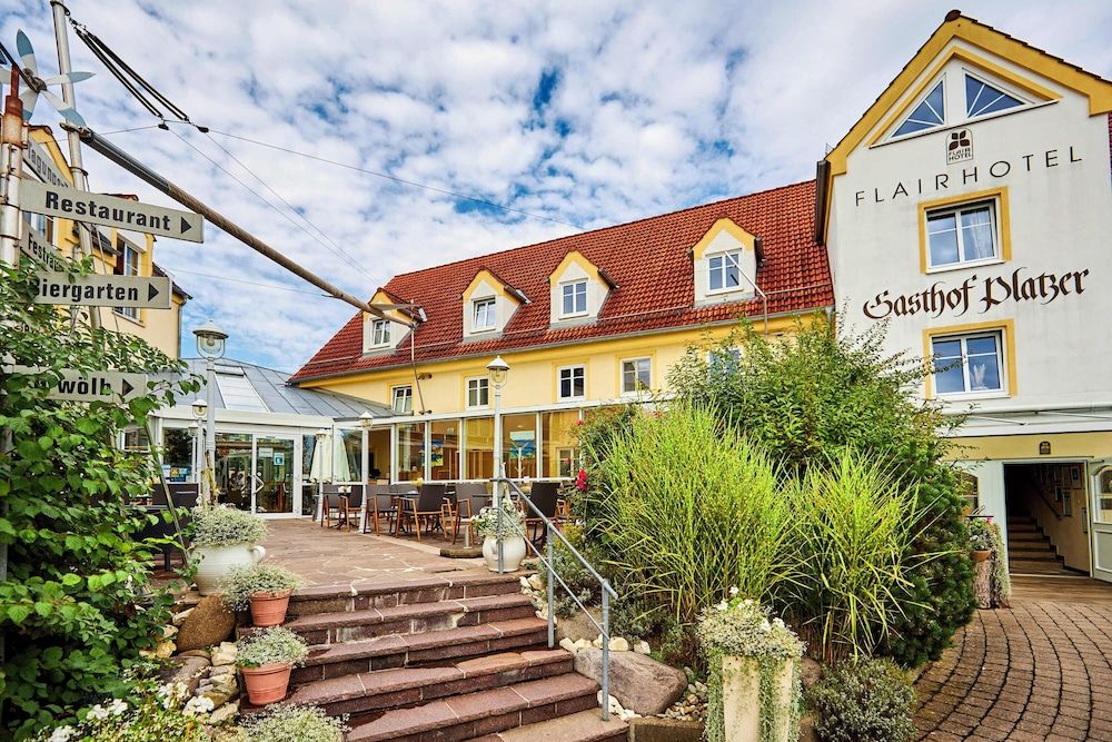 Flair Hotel Zum Schwarzen Reiter 3 estrelas em Horgau