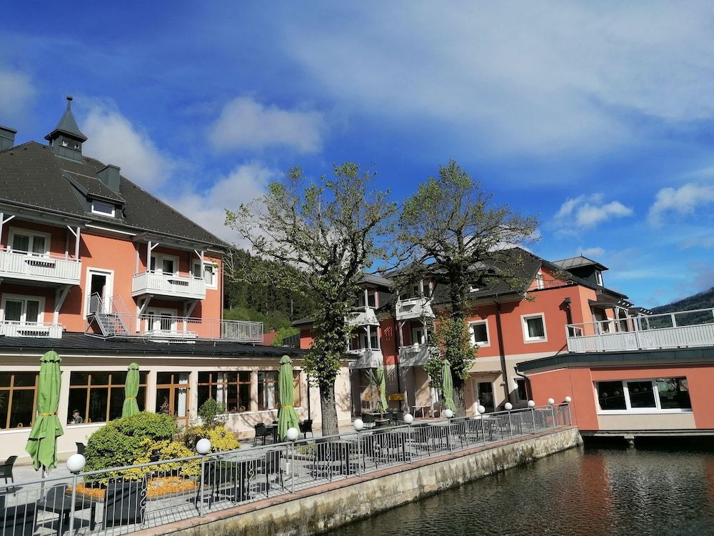 Strandhotel Burgstaller 3 estrelas em Feld am See