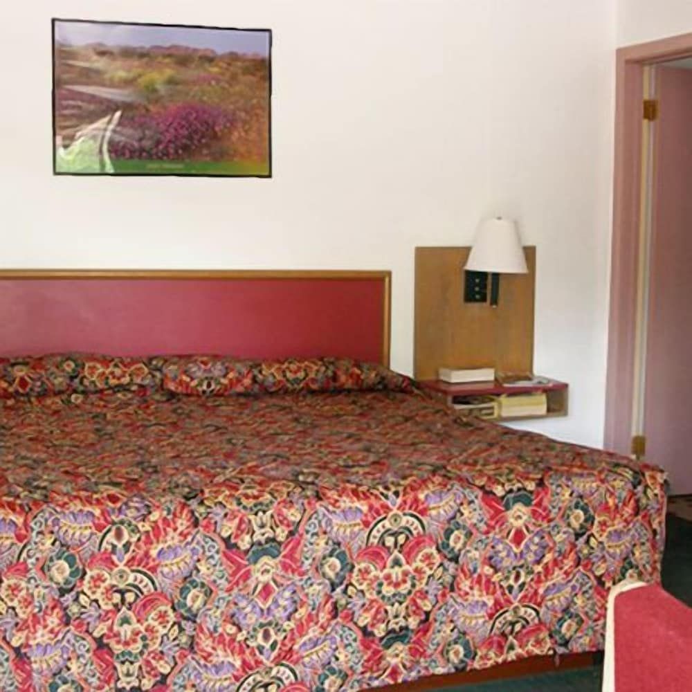 Knights Inn Center Valley 2