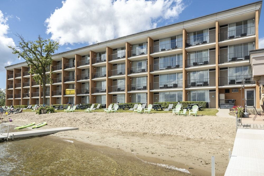 Holiday Inn Detroit Lakes (Lakeside) 3 étoiles à Detroit Lakes
