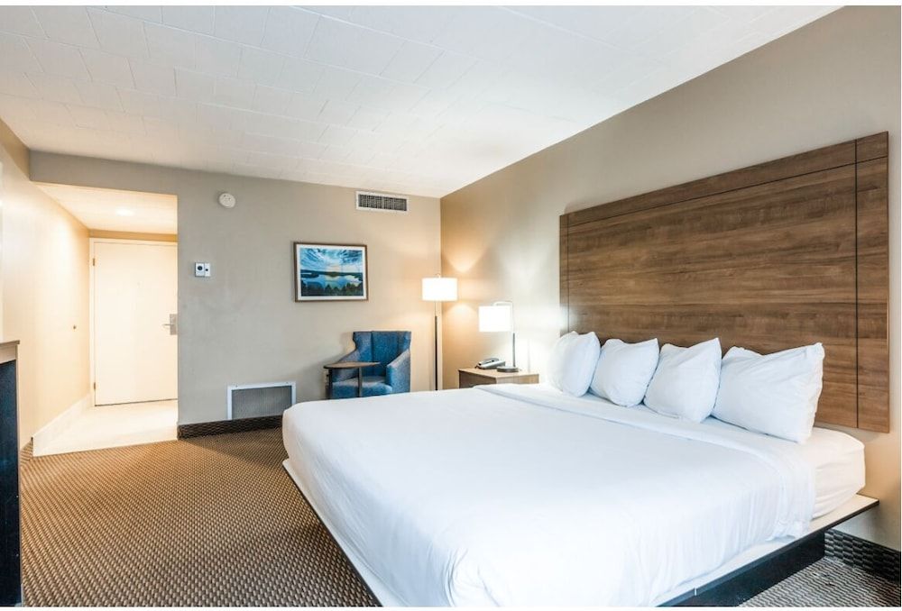 Altoona Grand Hotel & Conference Center 3