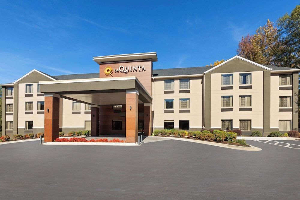 La Quinta Inn & Suites by Wyndham Snellville-Stone Mountain 3 estrelas em Snellville