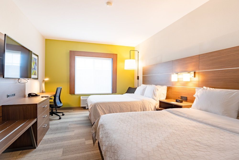 Holiday Inn Express Hereford 2