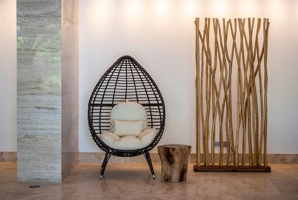 Hodges Bay Resort & Spa, an HQ Luxury Resort & Residences 3