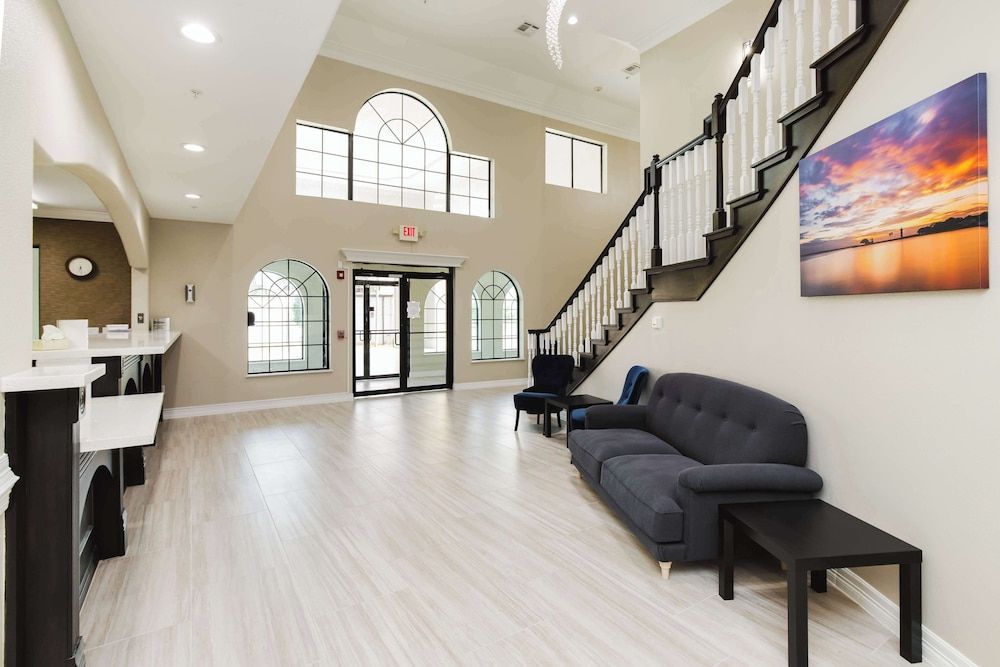 SureStay Studio by Best Western Conroe Downtown 3