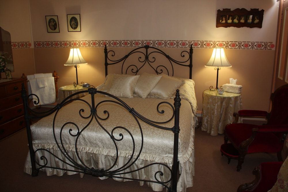 Westbury Gingerbread Cottages 3