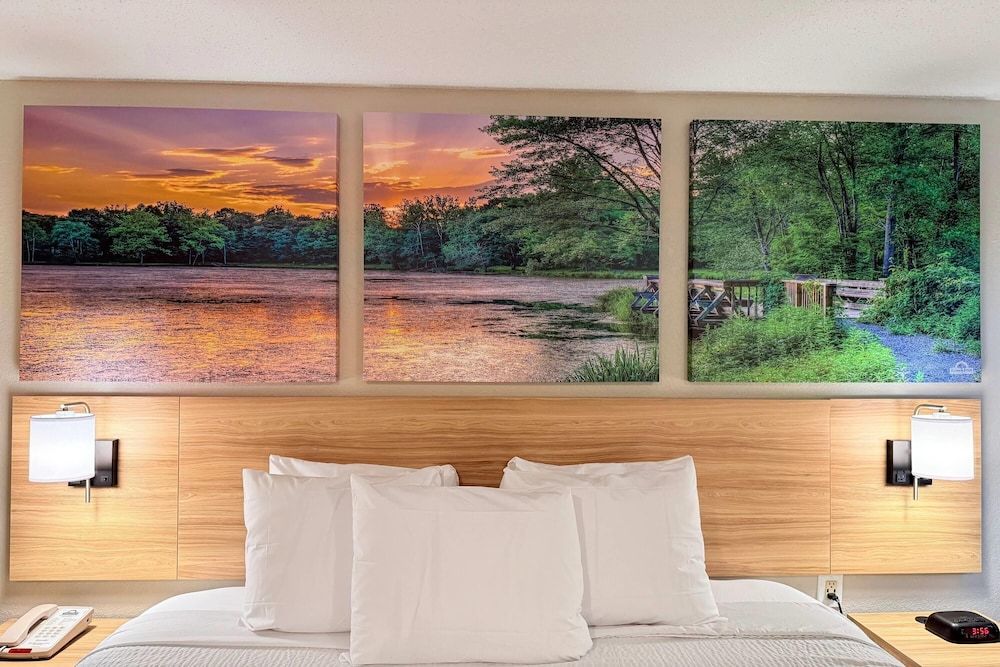 Days Inn by Wyndham Torrington 3