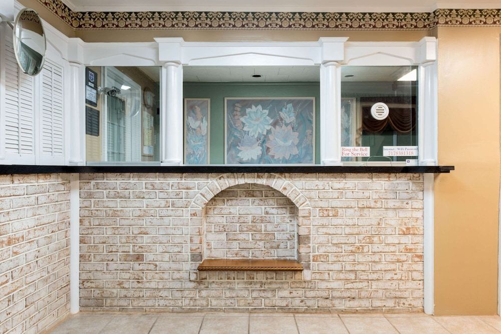 Knights Inn Palmyra 2