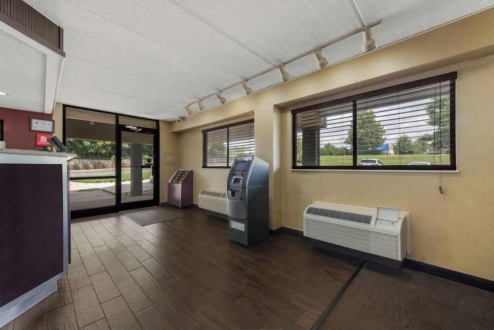 Red Roof Inn Hickory 3