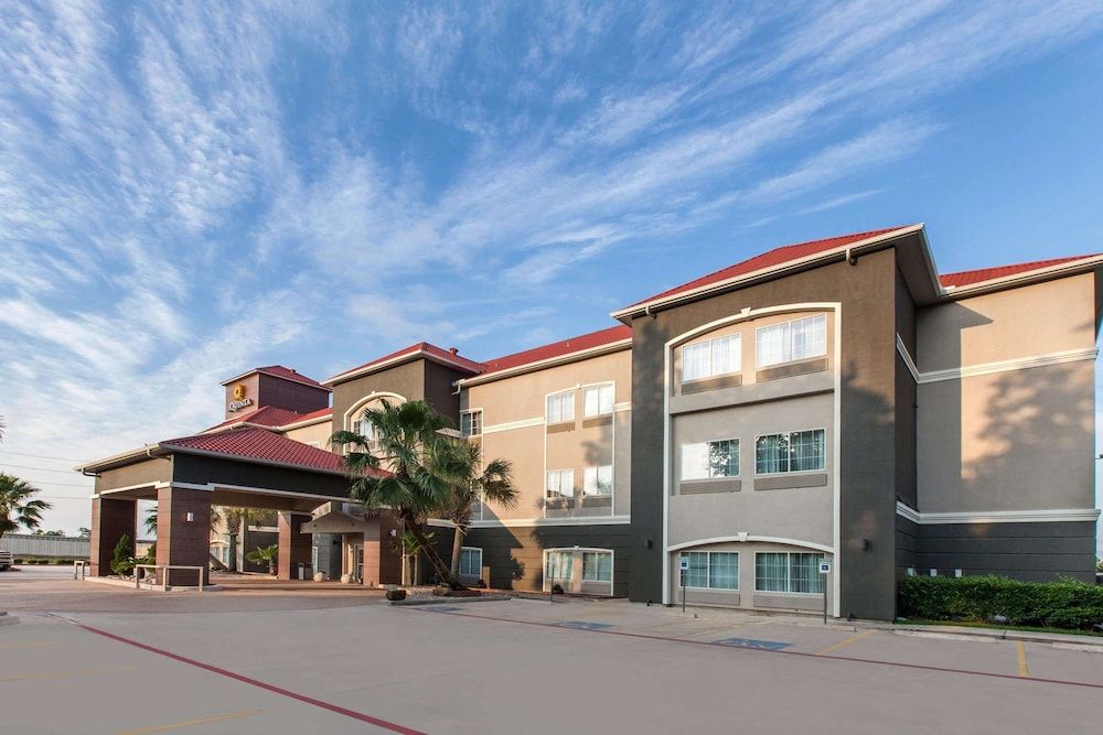 La Quinta Inn & Suites by Wyndham Houston New Caney 3 étoiles à New Caney