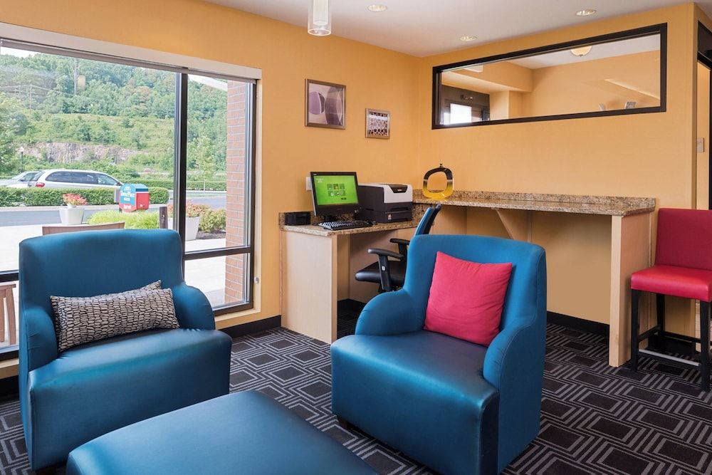 TownePlace Suites by Marriott Huntington 2